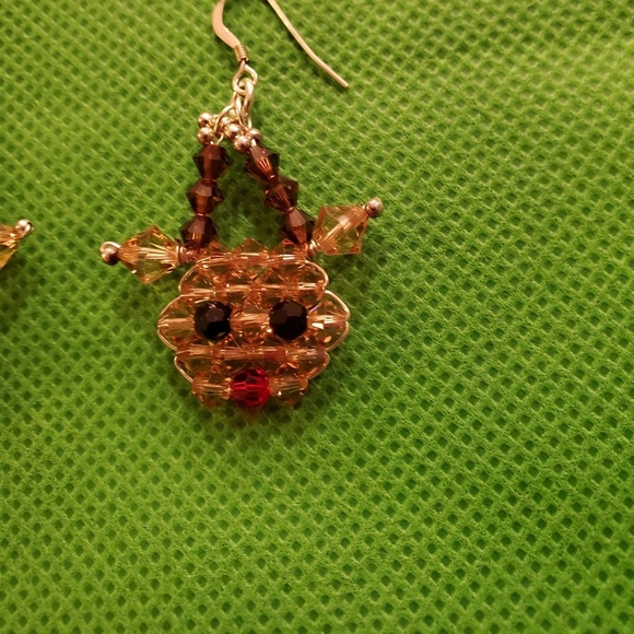 Reindeer earrins made with Swarovski cystrals. - Picture 5 of 8